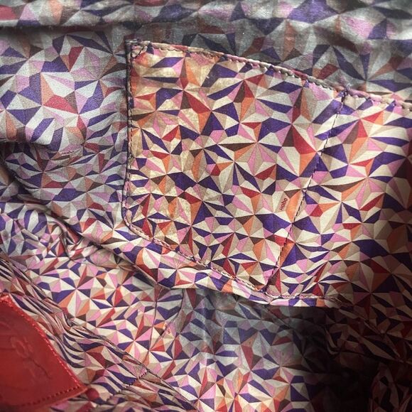 HOBO leather Black shoulder bag with silver tone hardwares. - Picture 12 of 14